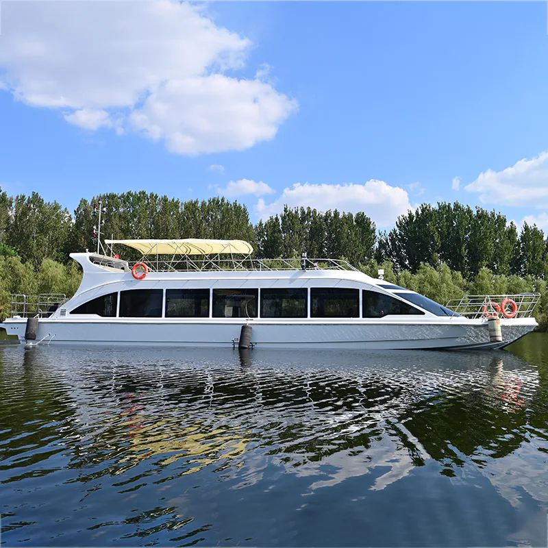 How to Choose the Best Passenger Boat for Your Needs?