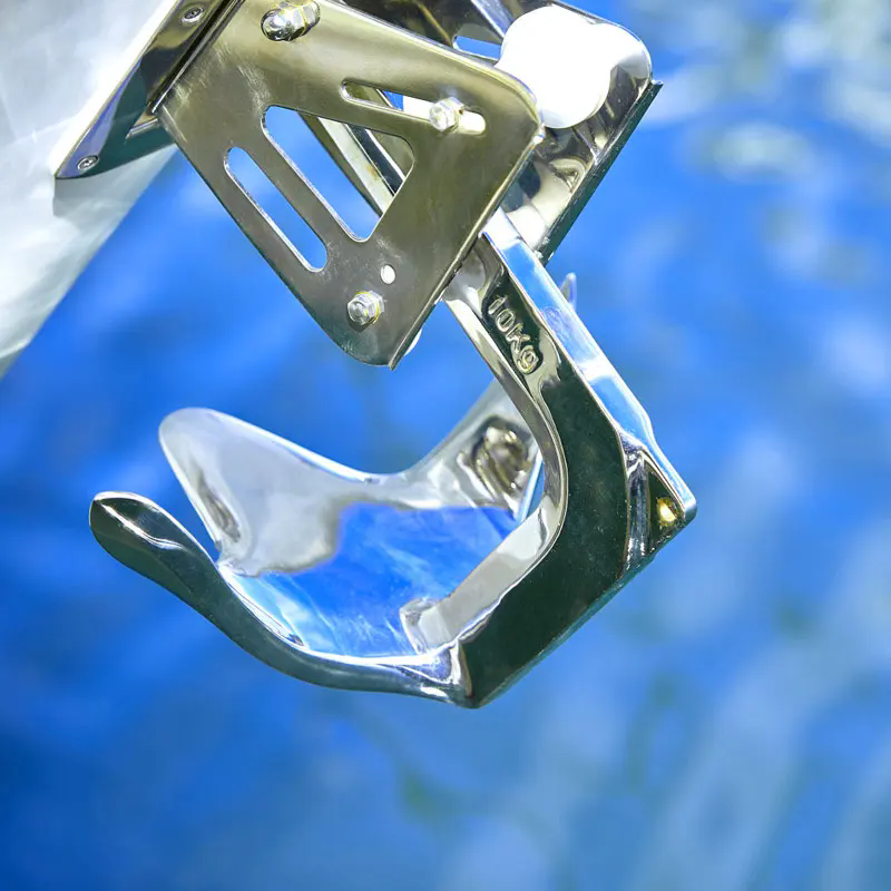 How to Choose the Right Marine Anchor for Safe Mooring?
