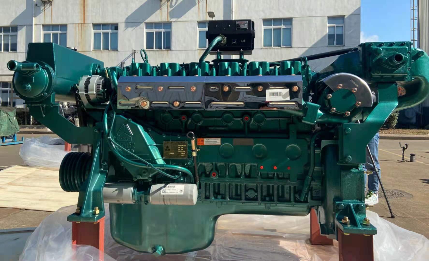 Sinotruk Steyr Wd615, D12 Diesel Marine Engine for India